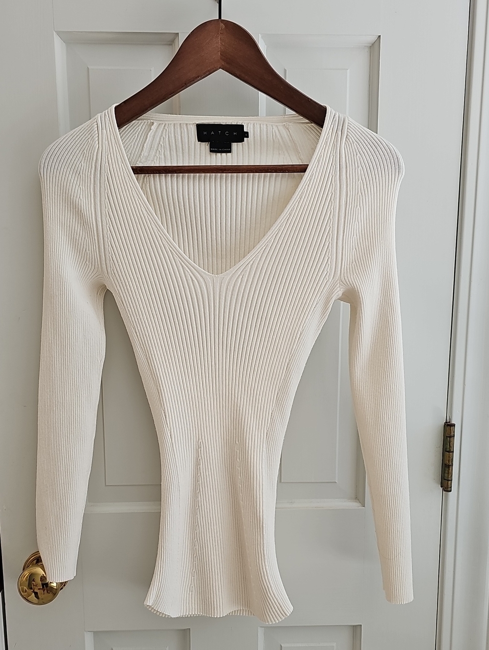 Hatch Cream Ribbed V-Neck Long Sleeve Top